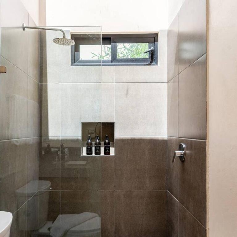 Villa with Jacuzzi & Pool with Great Concierge Service - Villa - 31
