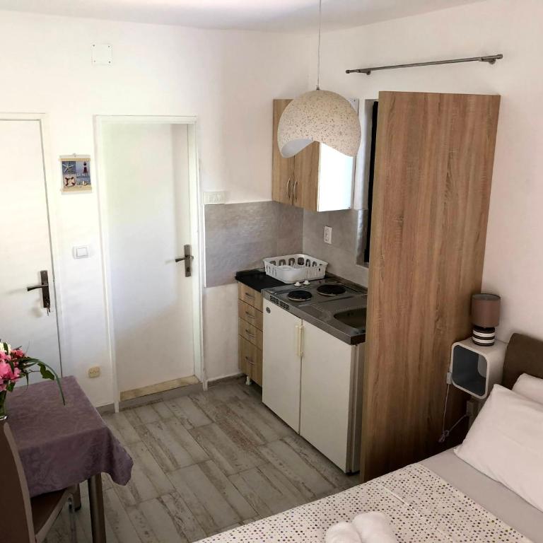 Gregovic Apartments - Studio sa Balkonom - 3