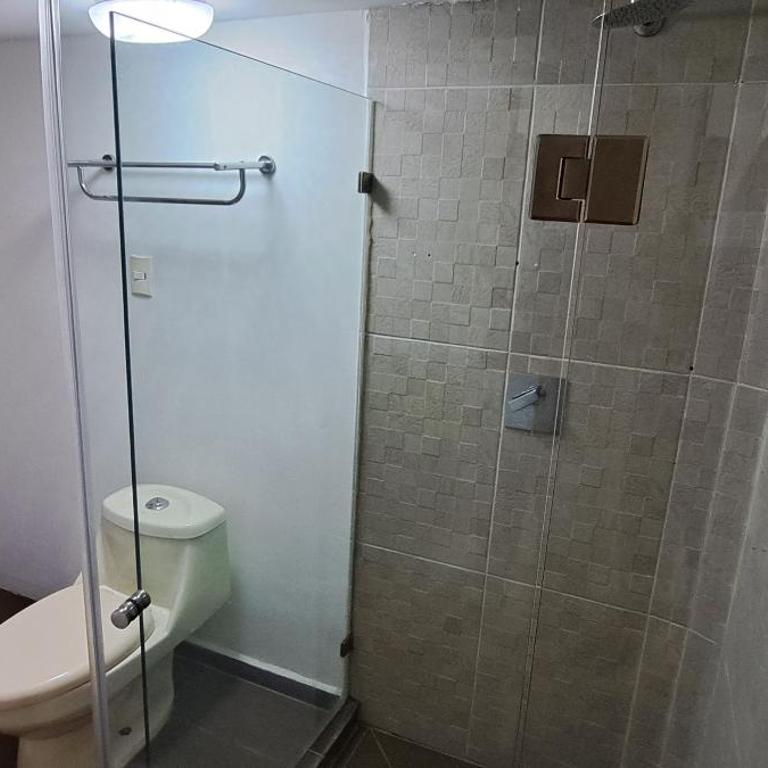 Encantadoras Habitaciones Privadas Del Valle - Triple Room with Private Bathroom - 9