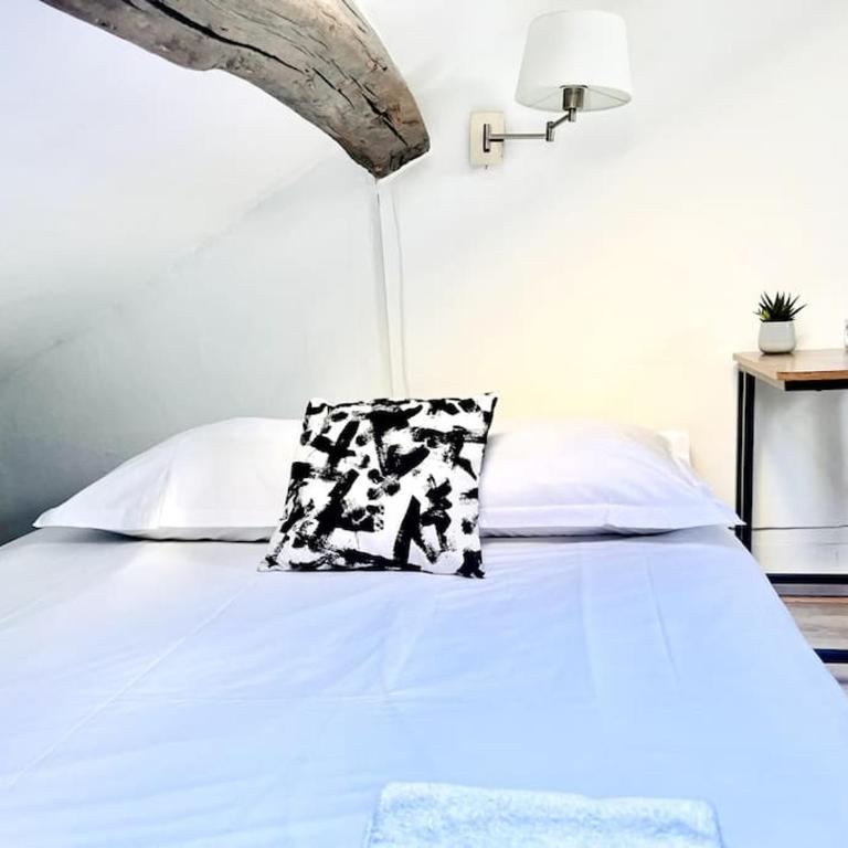 Cosy studio next to the Champs-Élysées avenue! - Studio - 2