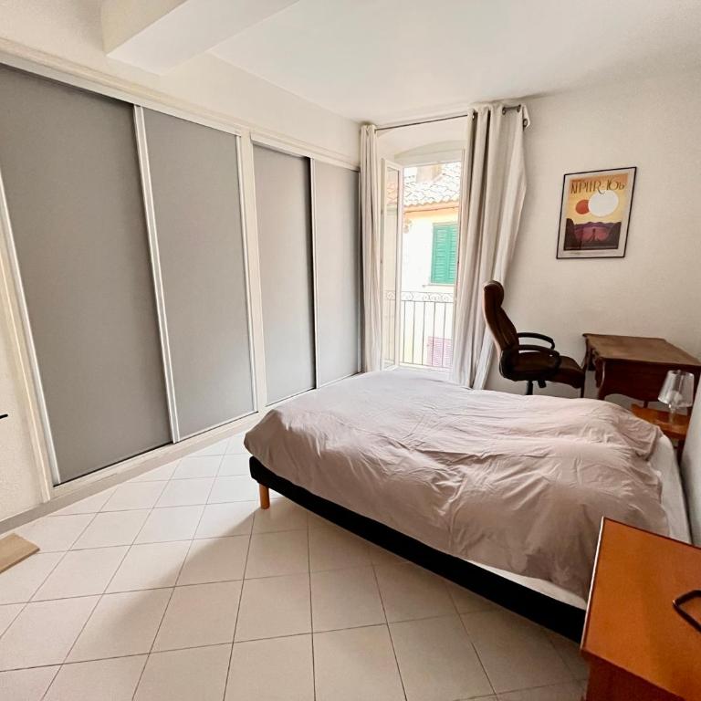 Appartement spacieux en face du port - Apartment mit 1 Schlafzimmer - 4