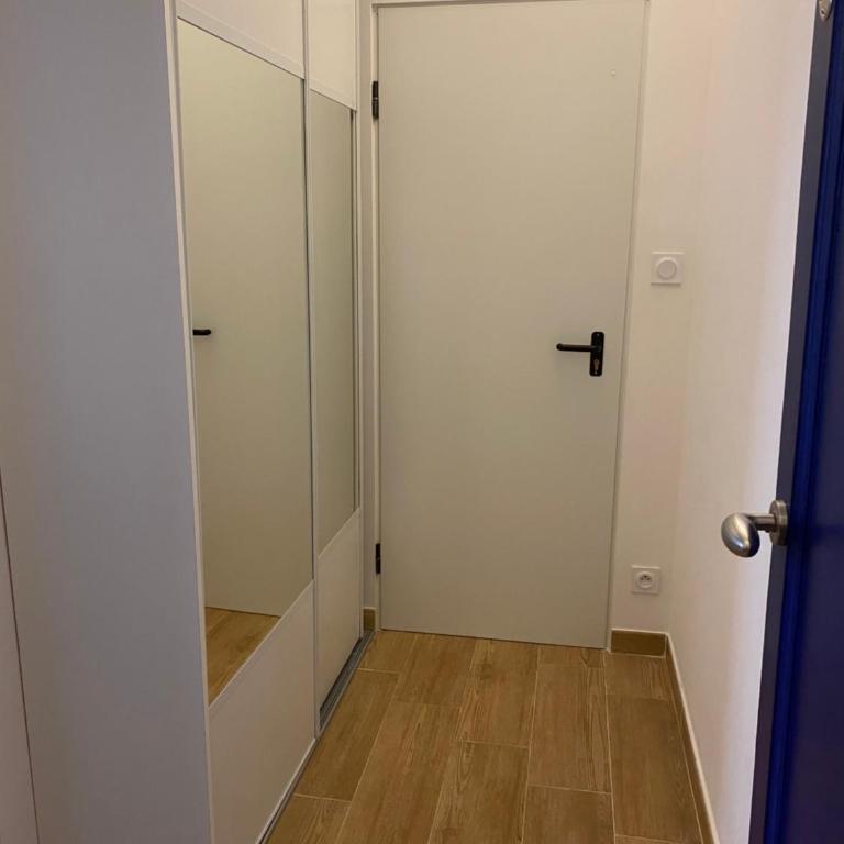Studio neuf et lumineux - Ajaccio centre - Place Miot/Albert 1er - Appartement 1 Chambre - 12