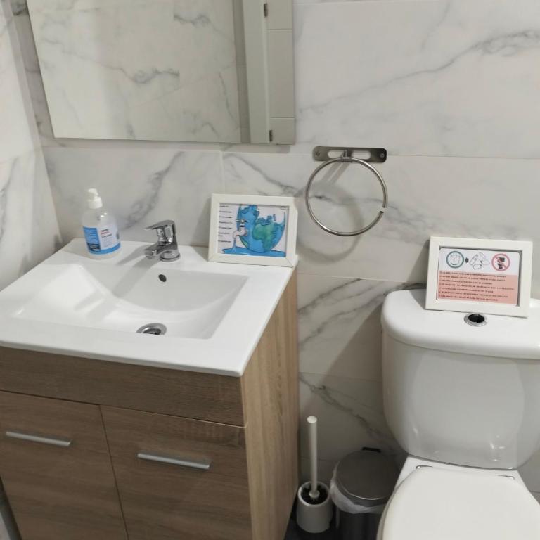 Pensión Guggenheim Riverview HBI01297 - Double Room with Private Bathroom - 8