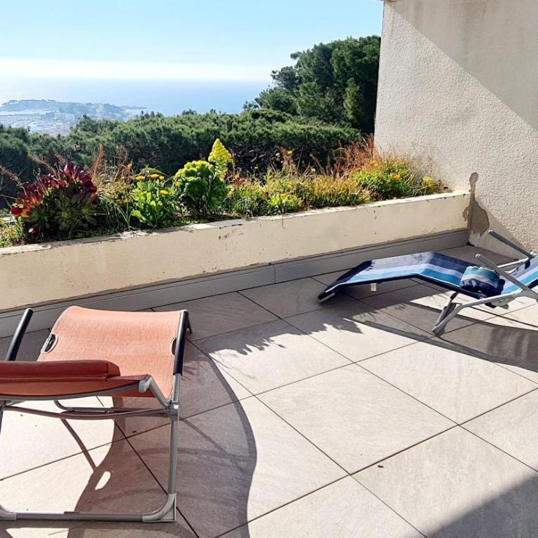 Vue mer panoramique et piscine - Estudio con vistas al mar - 18