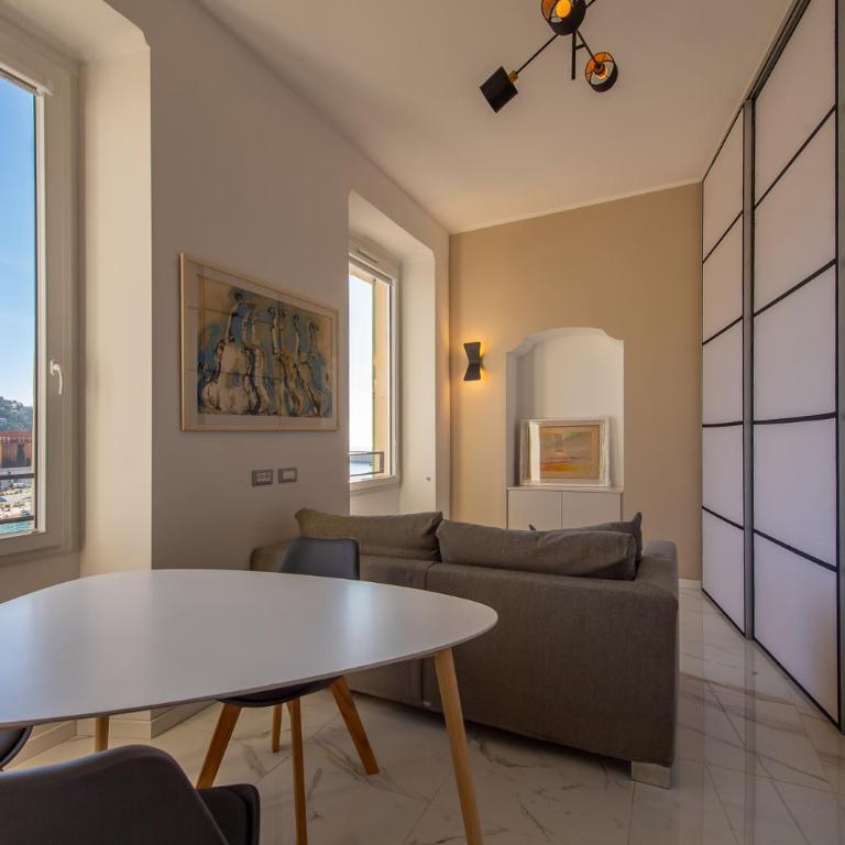 Sea view, vue sur la mer Port De Nice - Appartement de charme 2 P - Appartement 1 Chambre - 3