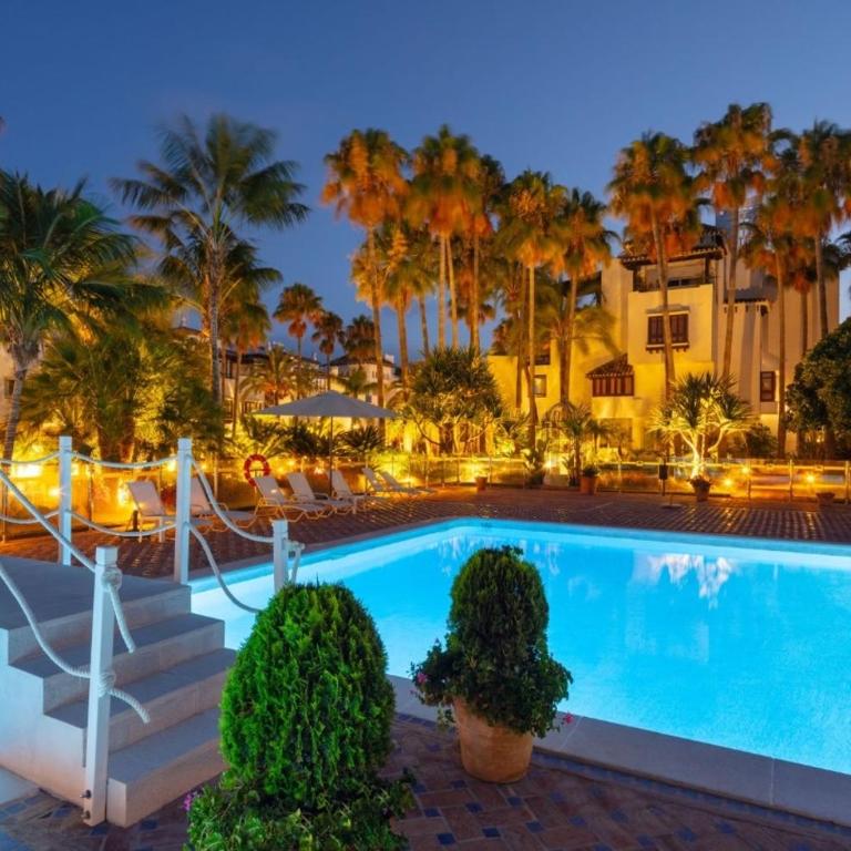 PUENTE ROMANO LUXURY PENTHOUSE, Beachside & Sea Views - Three-Bedroom Apartment - 6