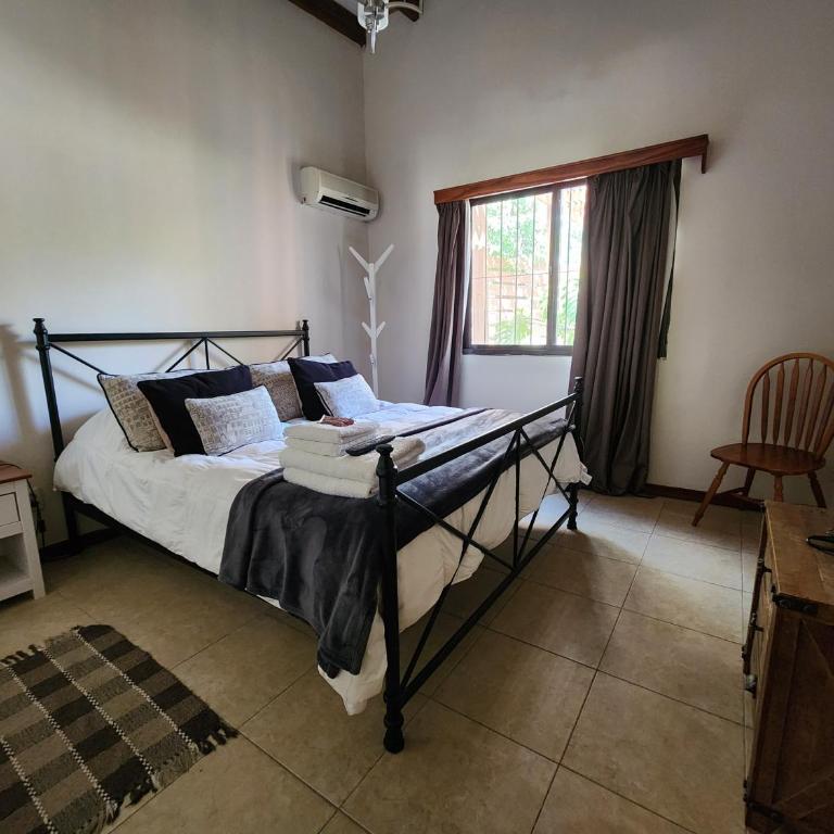 Pinar de Hurtado - Two-Bedroom House - 9