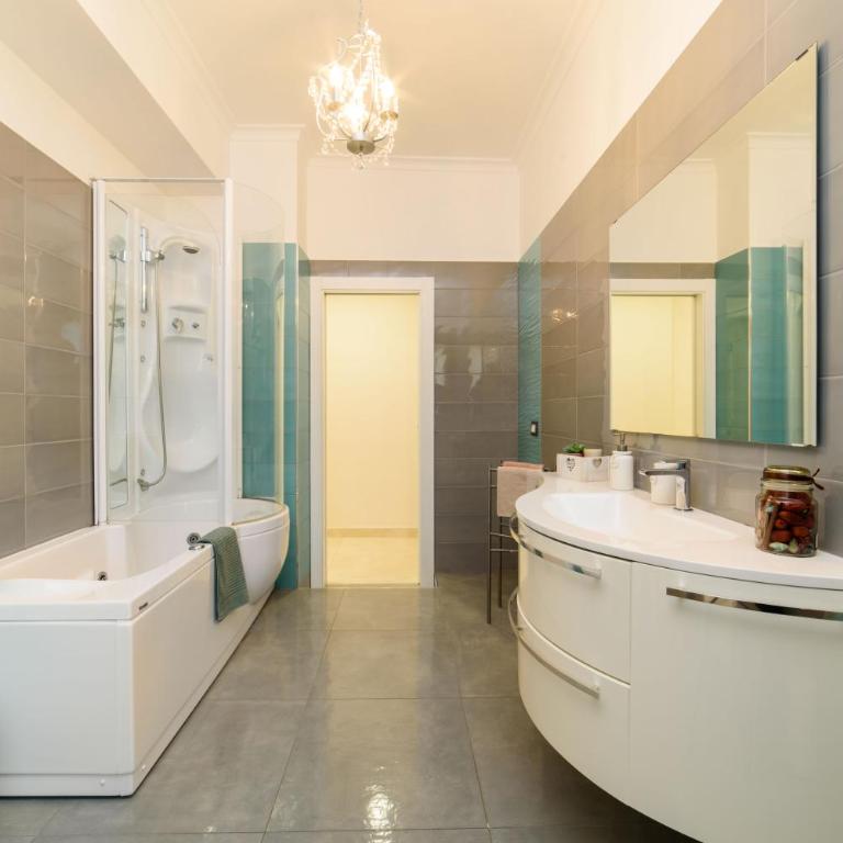 HomeAway Salerno - Suite con 2 Camere da Letto - 9