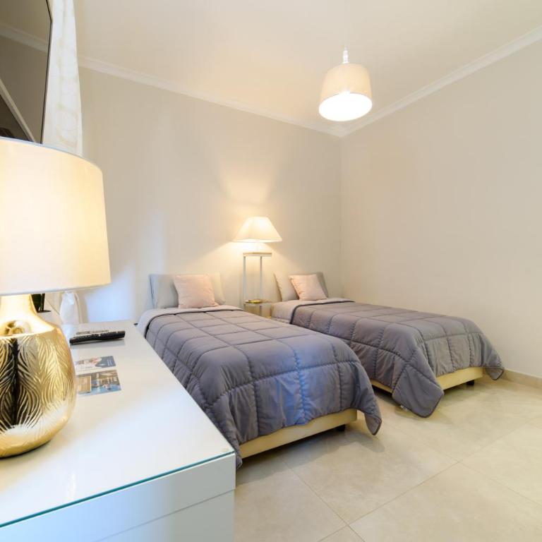 HomeAway Salerno - Suite con 2 Camere da Letto - 8