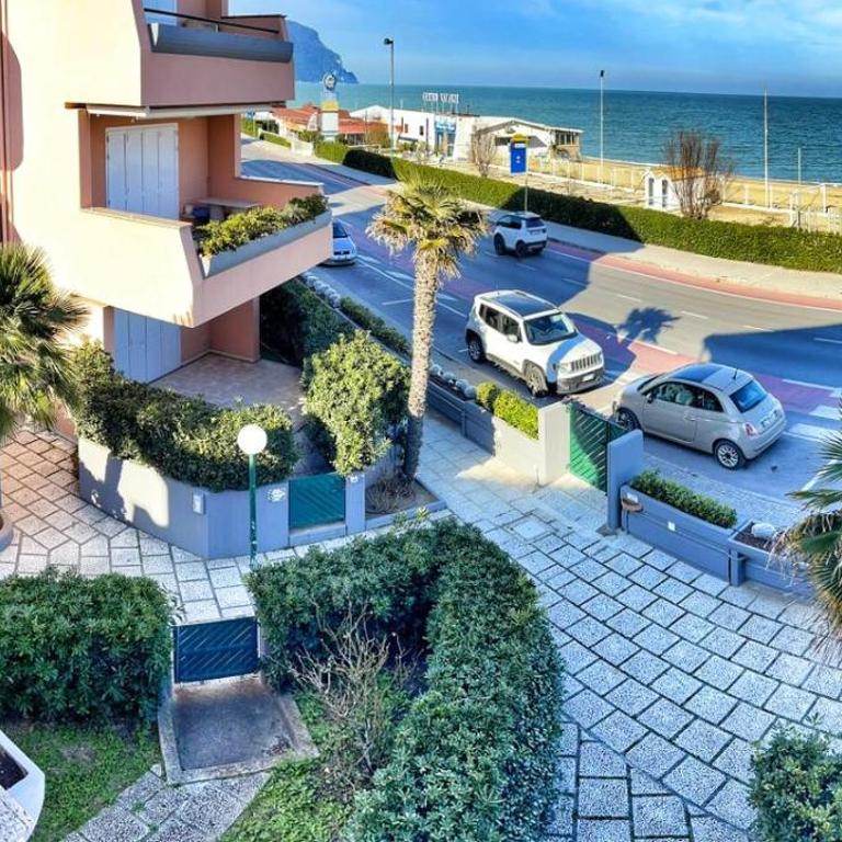 Summer House - Appartamento fronte mare - Casa Vacanze - 2