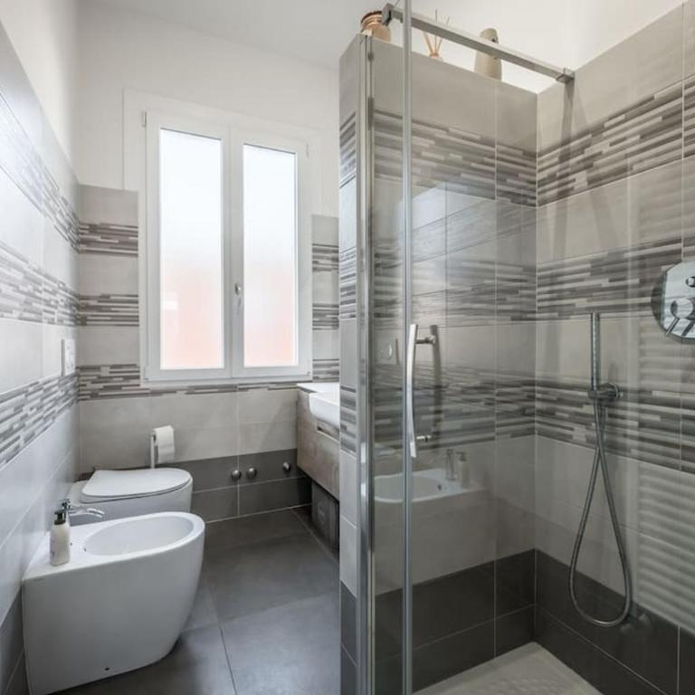 "Parking free - Near Policlinico & Uni" Oasi urbana - Appartamento con 2 Camere da Letto - 4