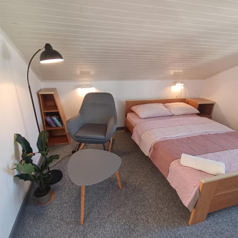 La Luna - One-Bedroom Apartment - 2