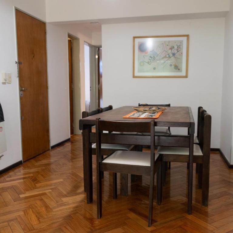 Cómodo y Agradable Departamento Céntrico - Apartamento de 2 dormitorios - 13