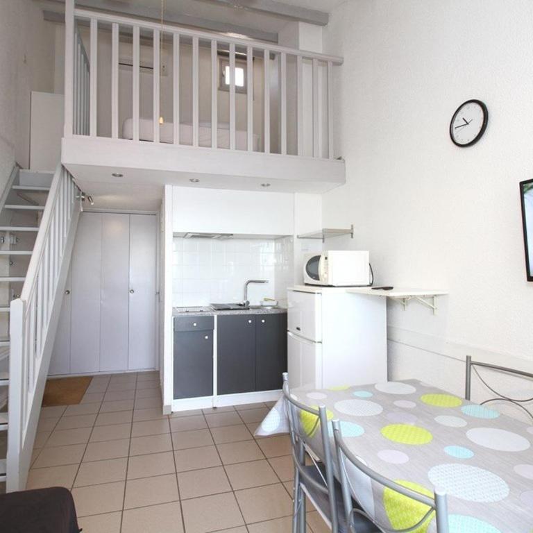 Charmant T1 Mezzanine, Clim, Vue Thau - FR-1-553-210 - Appartement - 3