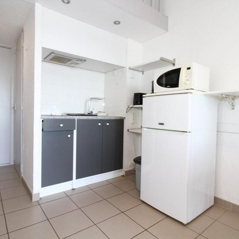 Charmant T1 Mezzanine, Clim, Vue Thau - FR-1-553-210 - Appartement - 8