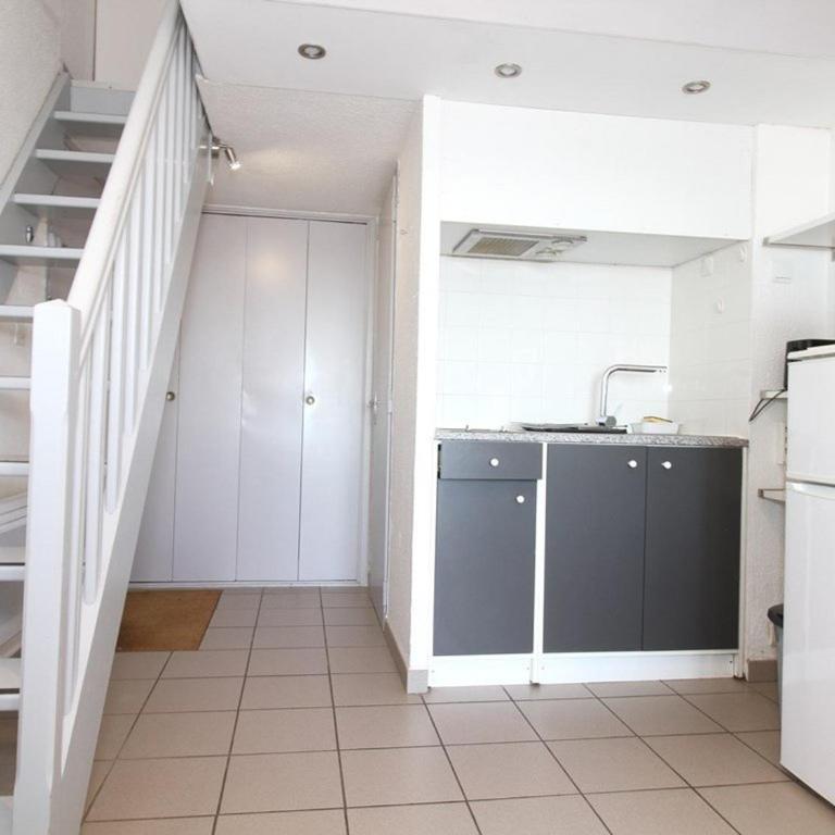 Charmant T1 Mezzanine, Clim, Vue Thau - FR-1-553-210 - Appartement - 10