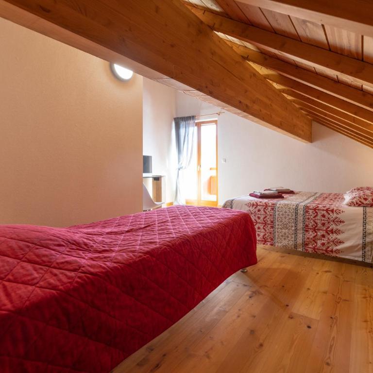Auberge La maison de Catherine - Chambre Familiale - Vue sur Montagne - 6