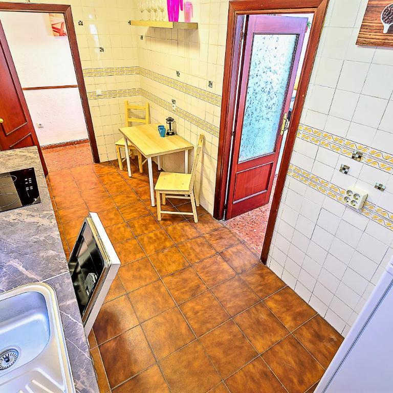 Misericordia Central 4-Bedroom Apartment with Lift - Apartamento Superior - 2