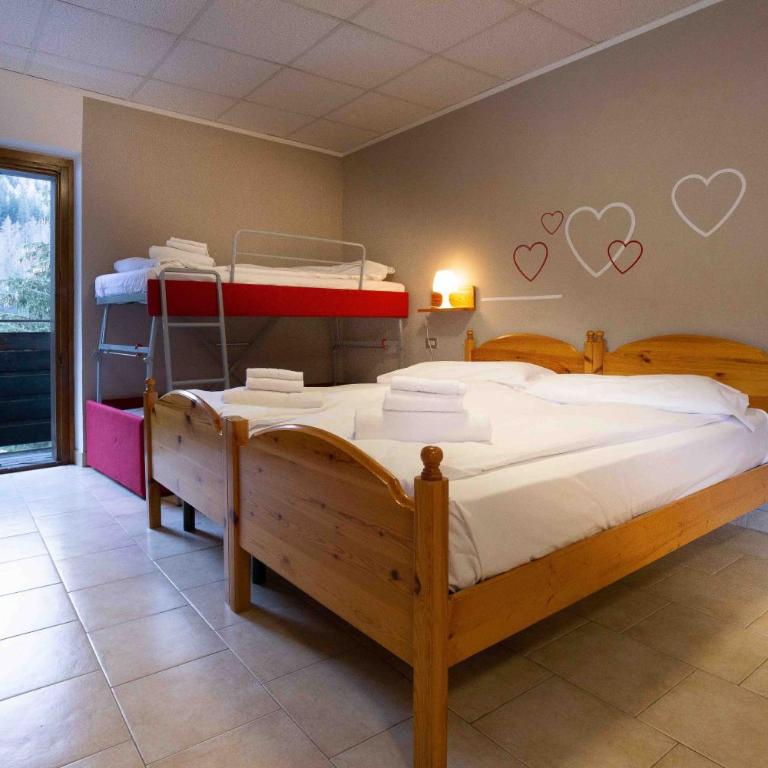 Santa Maria ad Nives - Camera Familiare (2 Adulti + 2 Bambini) - 1