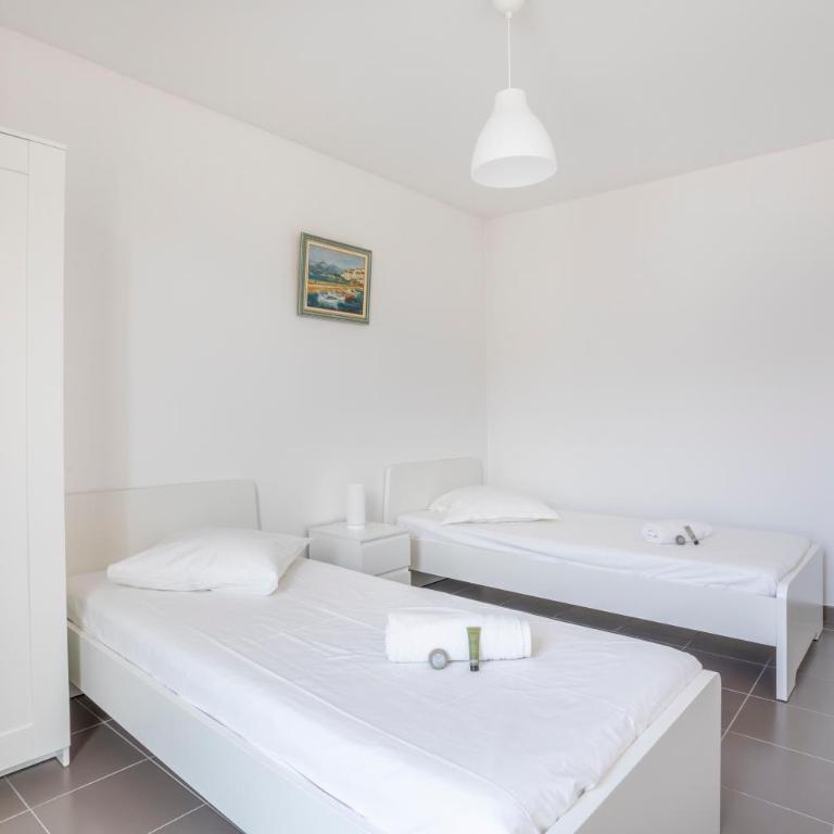 NEW JOLIETTE Comfortable Apartment well located with private parking - Appartement avec Balcon - 5