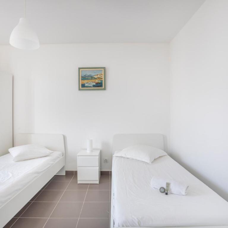 NEW JOLIETTE Comfortable Apartment well located with private parking - Appartement avec Balcon - 7