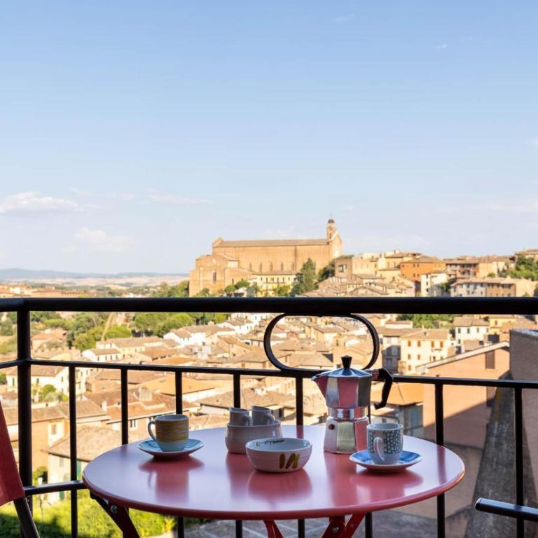 GuestHost - Siena Historic Center Stylish Flat - Appartamento con 3 Camere da Letto - 1