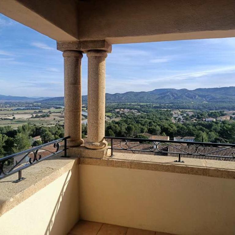 Appartement vue panoramique au domaine et golf de pont royal - Appartement 1 Chambre - 13
