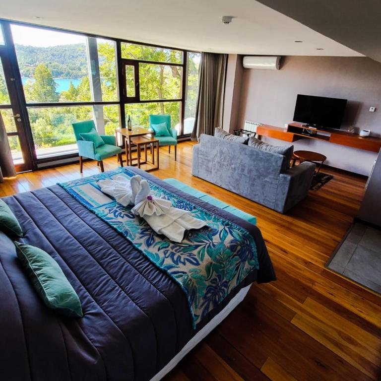 Boutique Hotel & Spa Bosque del Nahuel - Suite Deluxe con vistas al lago - 17