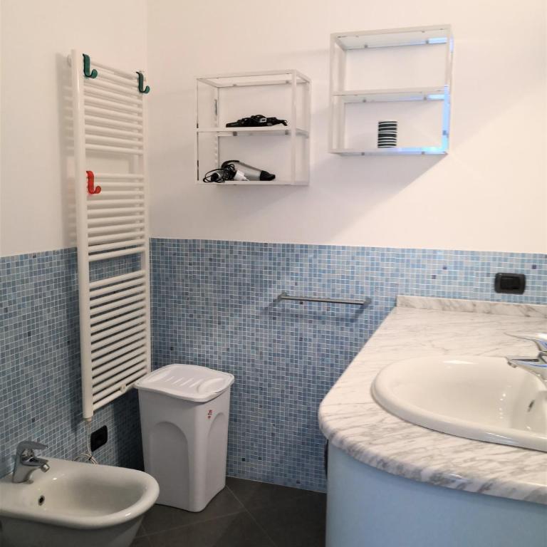 Silvia al mare - Appartamento con 2 Camere da Letto, Terrazza e Vista Mare - 10