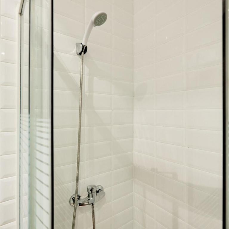MyHouseSpain - Moderno piso I en Chueca - Apartamento con ducha - 14