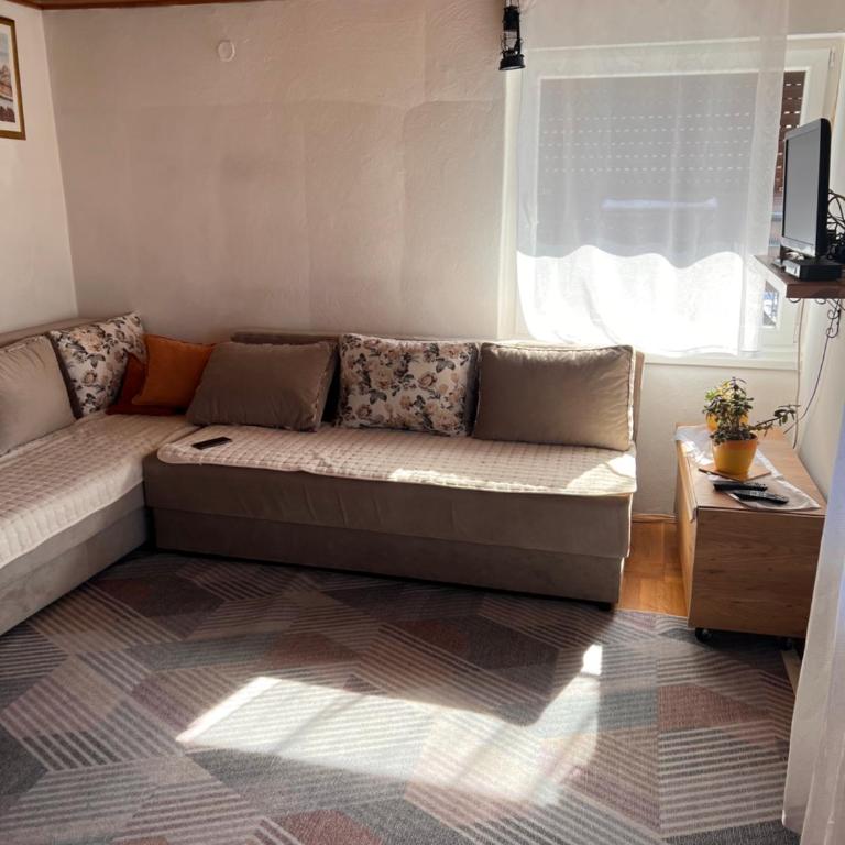Apartman Luka - Apartment - 23
