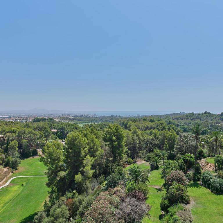 Castillo Hotel Son Vida-Adults Only, a Luxury Collection Hotel, Mallorca - Grand Deluxe Zimmer mit Kingsize-Bett und Balkon - 9