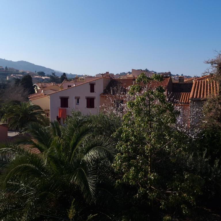 location Coma Chéric et parking - Three-Bedroom Apartment - 18