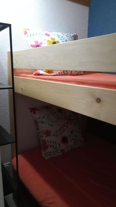 joli appartement T2 très bien situé, parking couvert - Apartment mit 2 Schlafzimmern - 9