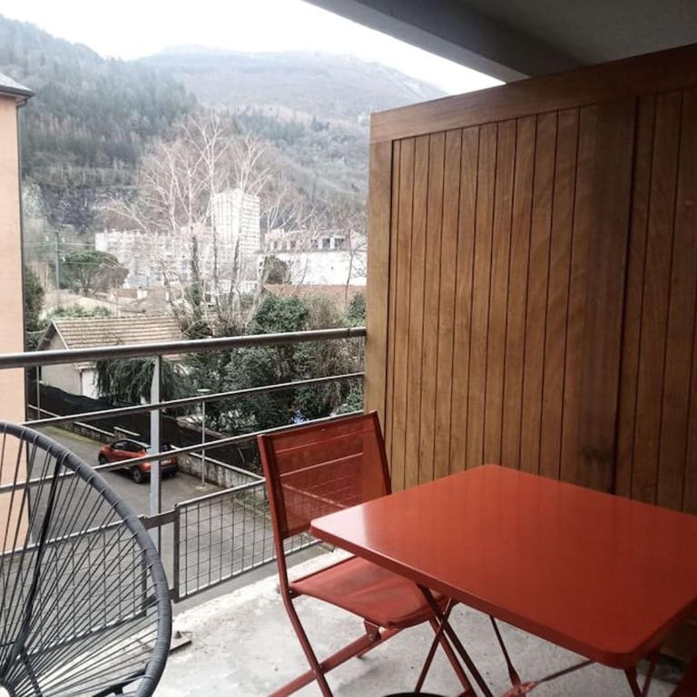 joli appartement T2 très bien situé, parking couvert - Apartment mit 2 Schlafzimmern - 1