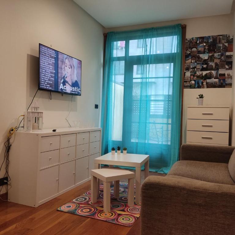 Pleno centro, Terraza, Principe, 5 min casco vello y estación AVE - Apartamento de 1 dormitorio - 24