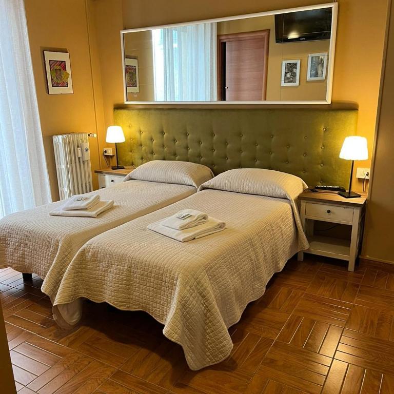 Corso Porta Nuova 39 - Quadruple Room with Private Bathroom - 10
