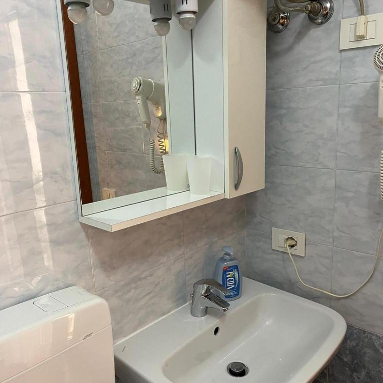 Corso Porta Nuova 39 - Quadruple Room with Private Bathroom - 6