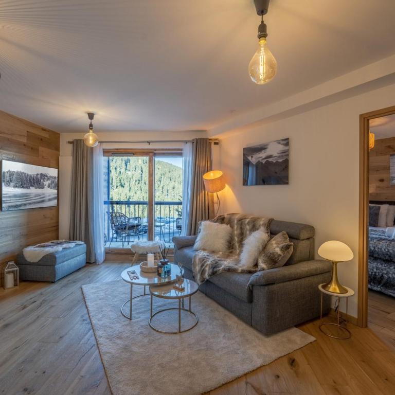 Appartement moderne proche des pistes avec parking et WIFI - FR-1-563-128 - Apartment - 1