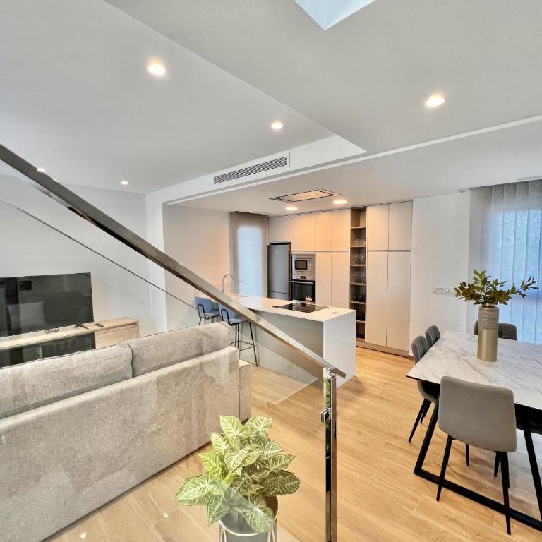 La Masion de Tout Seasonal Rental - Casa de 4 dormitorios - 64