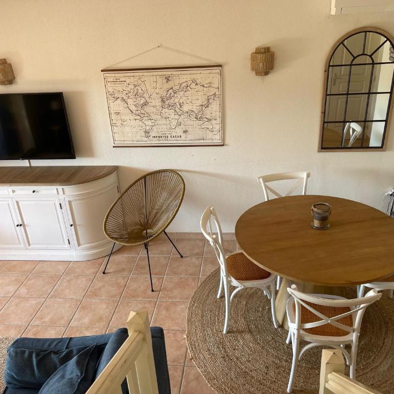 Villa "Les Greens" - Ste Maxime - 6 pers - Fibre - Proche Plages et Centre-Ville - Haus mit 2 Schlafzimmern - 8