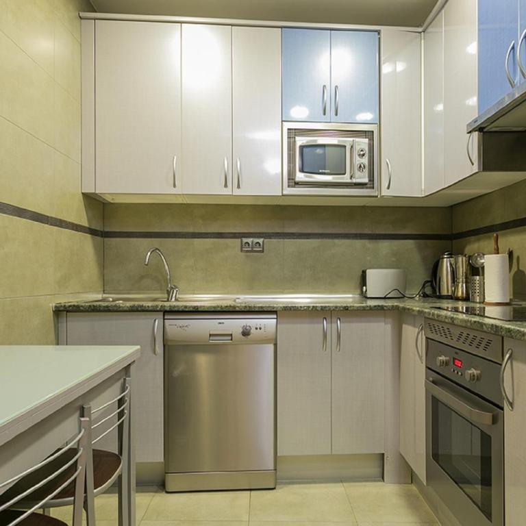 Apartments Center Madrid - Apartamento con balcón - 1