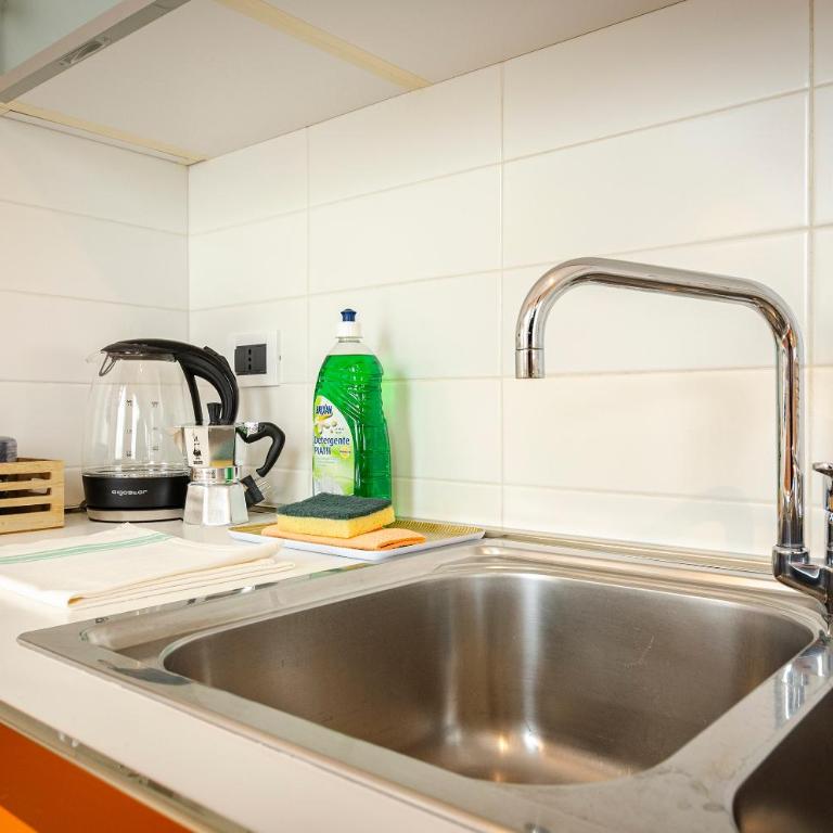 Large studio flat with private car park - Appartamento - 16