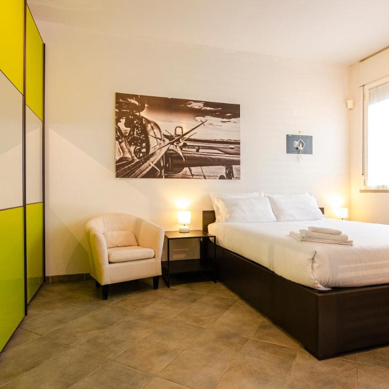 Large studio flat with private car park - Appartamento - 3