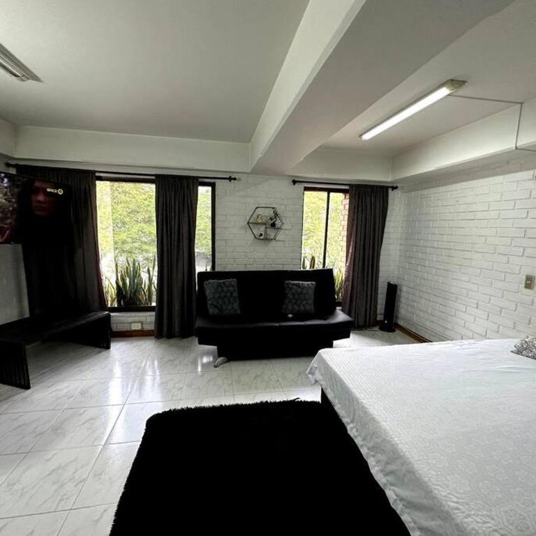 ApartaStudio El Poblado - One-Bedroom Apartment - 9