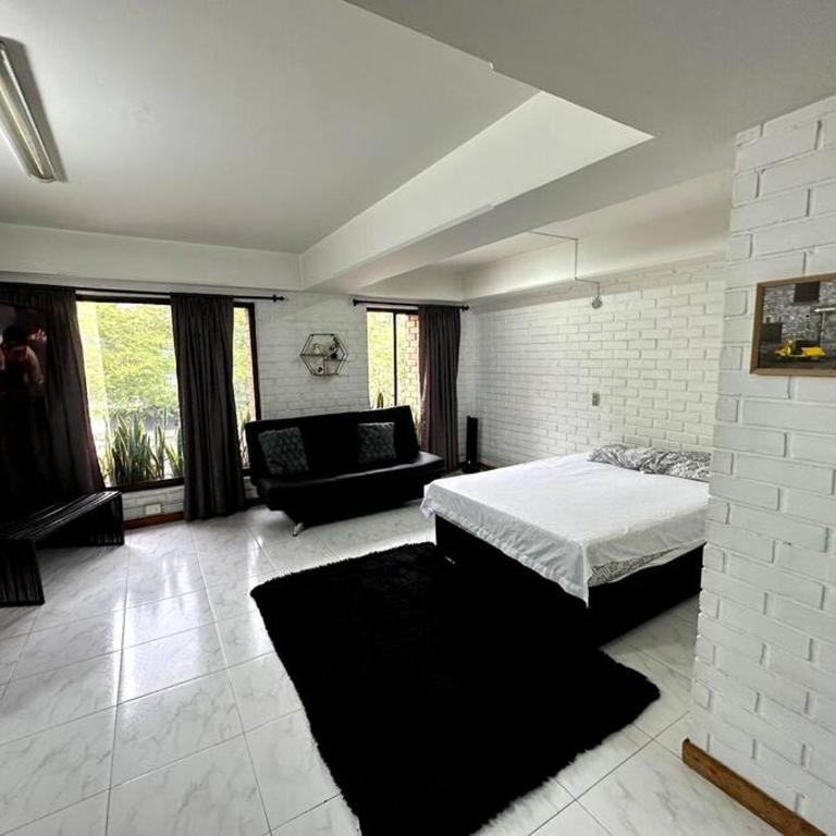 ApartaStudio El Poblado - One-Bedroom Apartment - 15