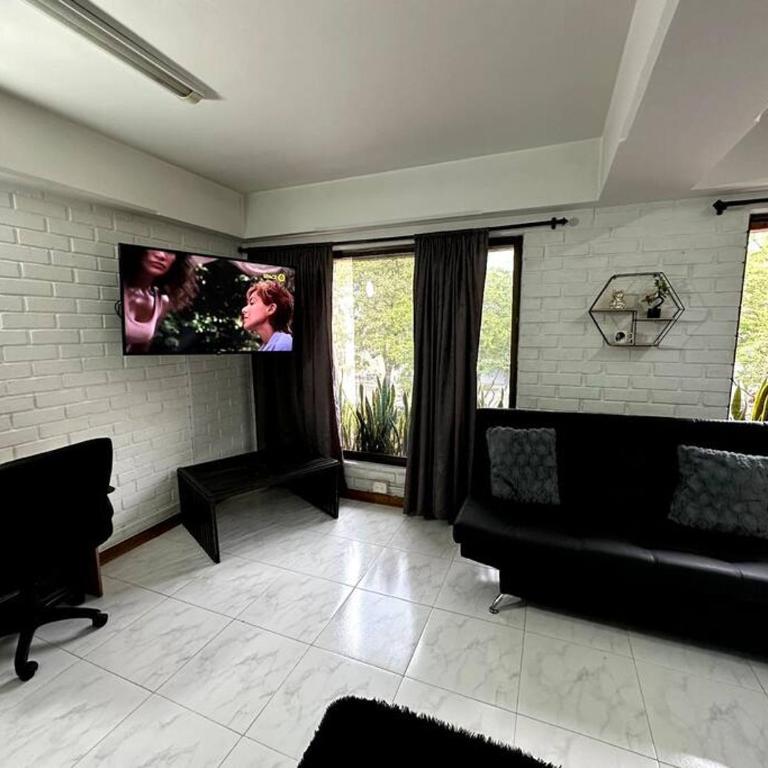 ApartaStudio El Poblado - One-Bedroom Apartment - 21