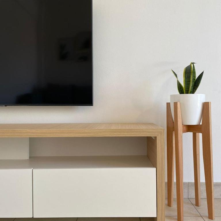 Departamento Céntrico con Cochera - 2 Ambientes - Tandil - One-Bedroom Apartment - 2