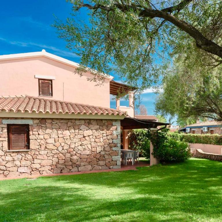 Apartments in San Teodoro 43450 - Appartamento - 1
