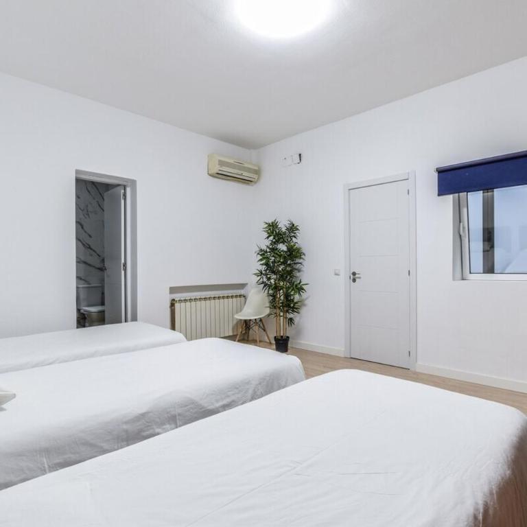 MyHouseSpain - Fuencarral and Gran Vía - Triple Room with Shower - 5